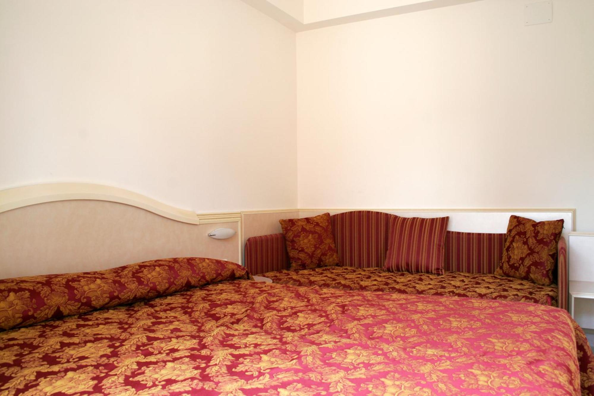 Residence Olimpo Rimini Ngoại thất bức ảnh
